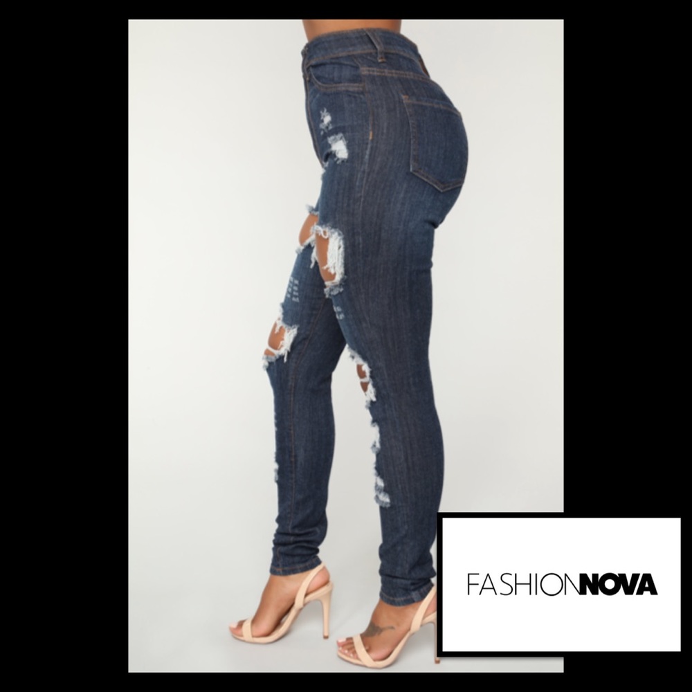 Fashion Nova Ripped & Distressed Skinny Jeans Gem